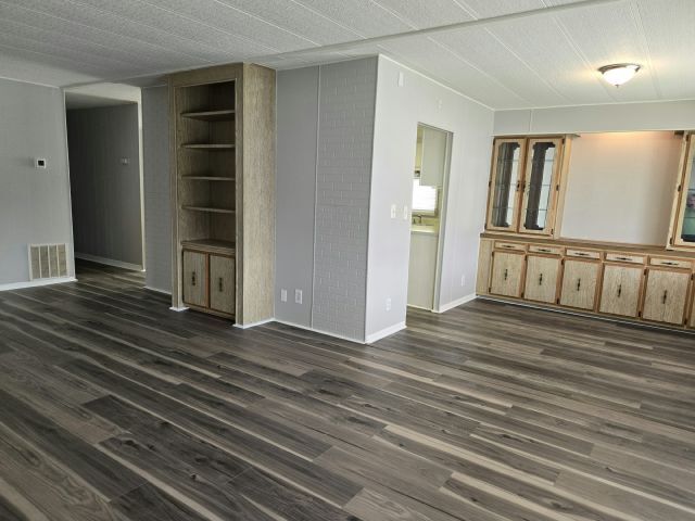 Photo - 311 49th Ave Terrace W