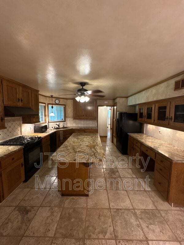 6116 Mauer Ave
