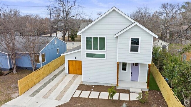 Building Photo - 512 W St Johns Ave Unit A Rental
