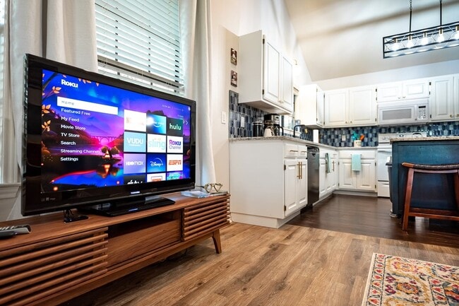 Photo - 28160 Windwood Dr E