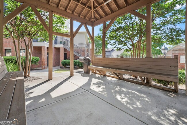 Photo - 898 Oak St SW Unit 1105