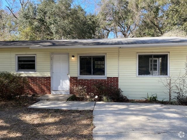 Building Photo - 3316 N Ridge Rd Rental