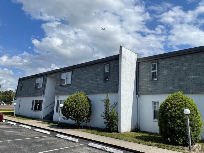 Building Photo - 1000 S Semoran Blvd Unit 703 Rental