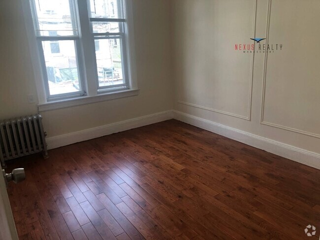 Building Photo - 43-22 58th St Rental