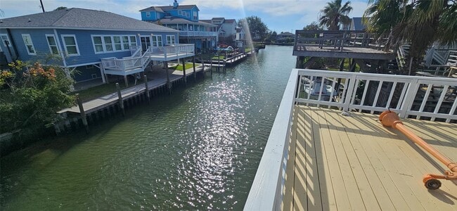 Photo - 1643 Railroad St