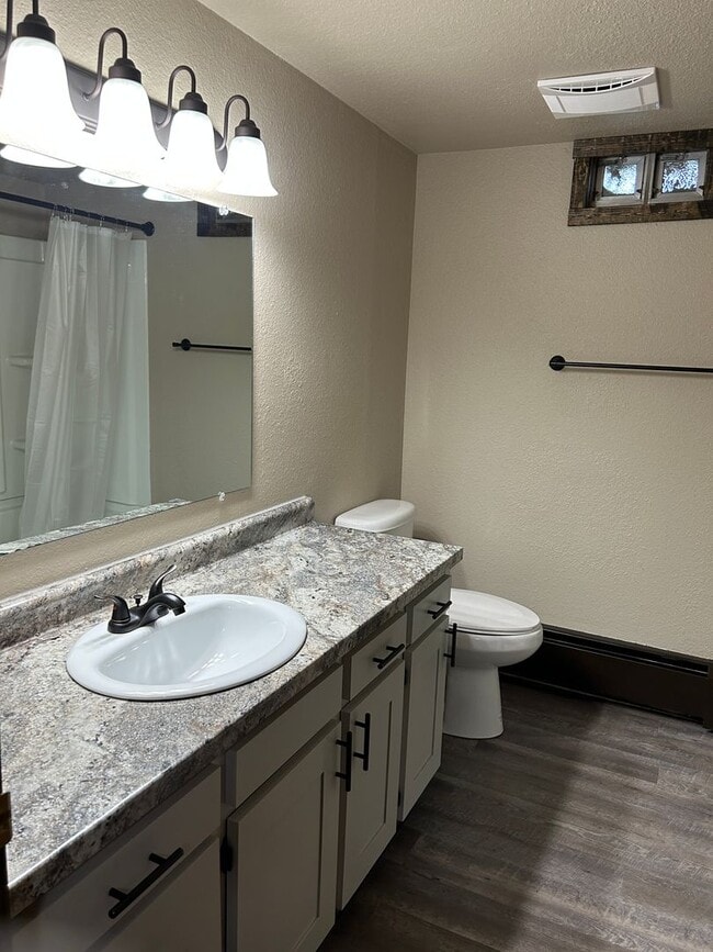 Photo - Zachmeier Unit B