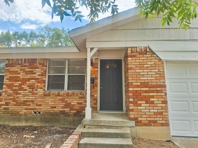 Photo - 7204 Karen Dr