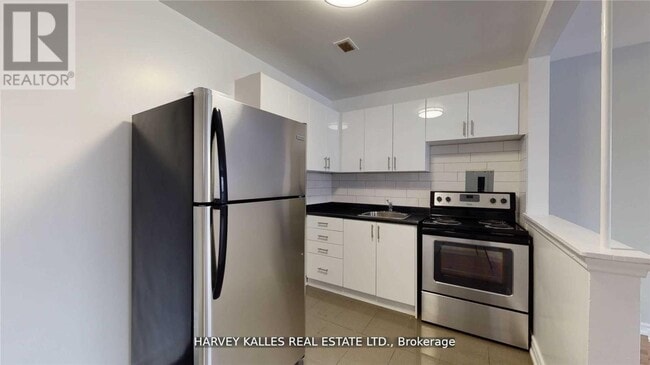 Photo - 4 Greentree Ct