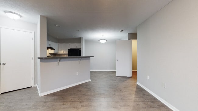 tuscany bay apartments for rent in lawrenceburg in forrent com