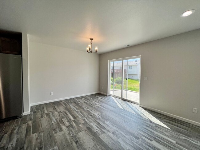 Photo - 4 Bed | 2 Bath | 2 Stall Garage | Single Family Home