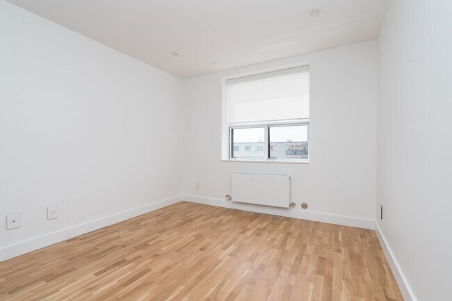 Photo - 25 Eccleston Dr Unit 402