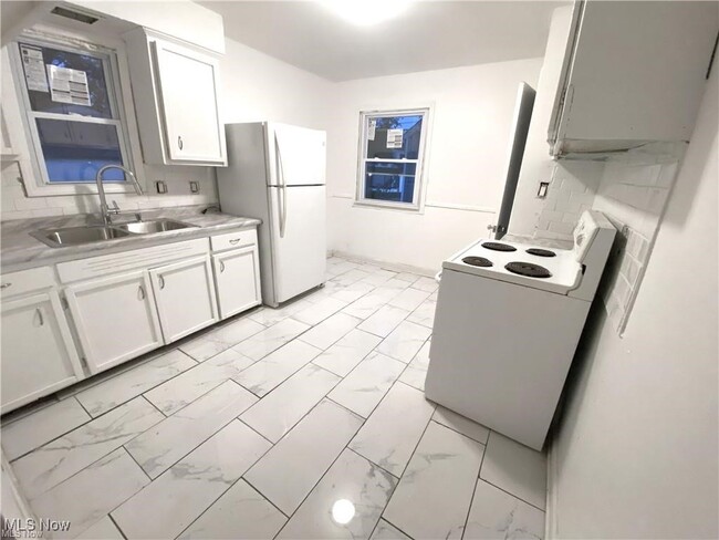 Photo - 718 Shelley Pkwy