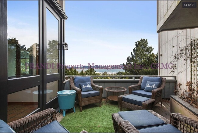 Photo - Upgraded Townhouse with Spectacular Views ...