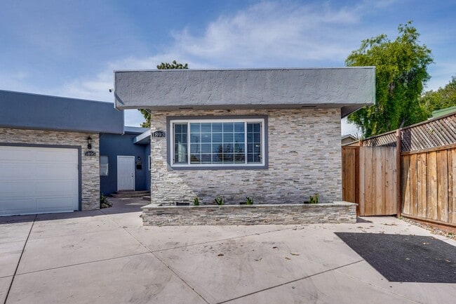 Photo - Excellent 2 Bed 1 Bath Home in Santa Clara!