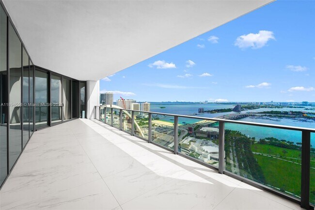 Photo - 1000 Biscayne Blvd Unidad 3301