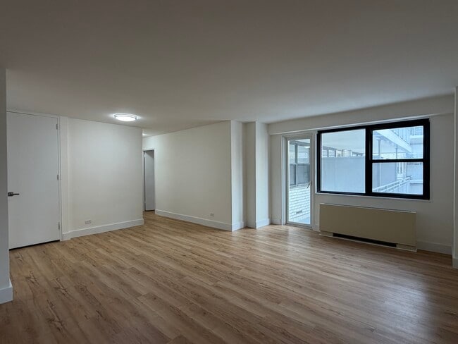 Photo - Yorkshire Towers