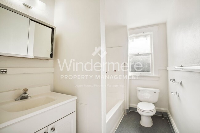 Photo - 731 W Knox Ave Unit 731