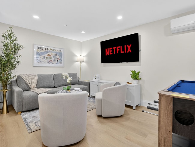 Photo - 359 Broadway