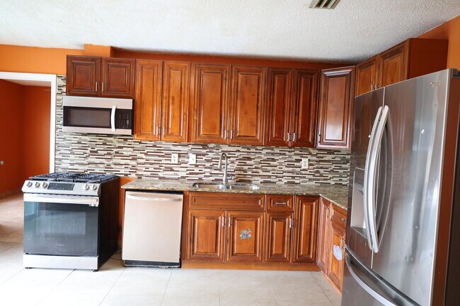 Photo - 7328 Palmdale Dr