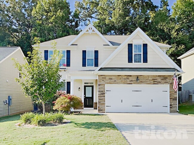 Photo - 553 McCarthy Dr