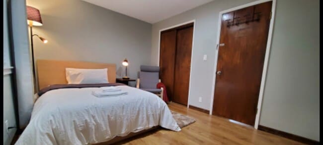 Photo - 1803 N 200th St