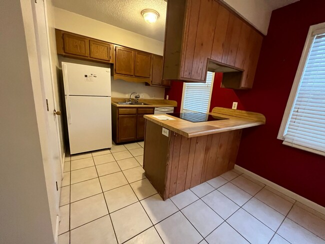 Photo - 103 Red Cedar Run