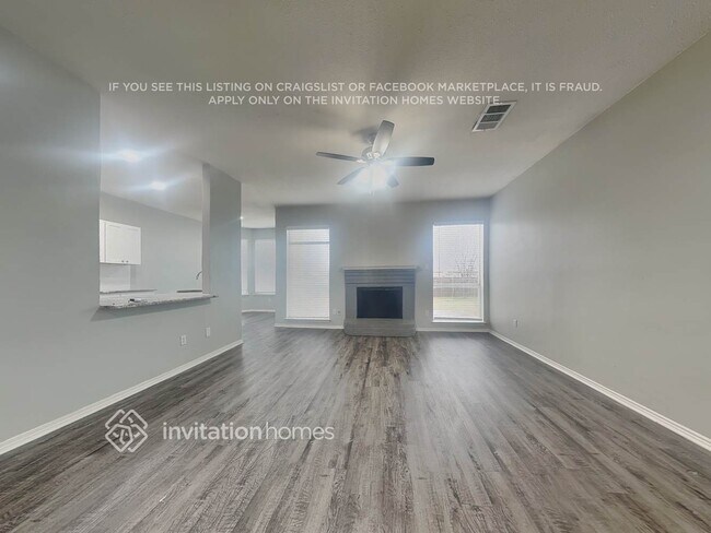 Photo - 828 Sansome Dr