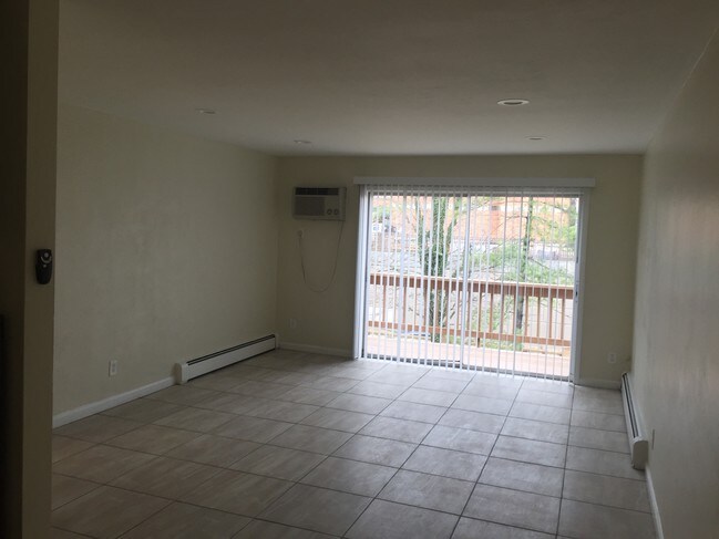 Washington House Apartments