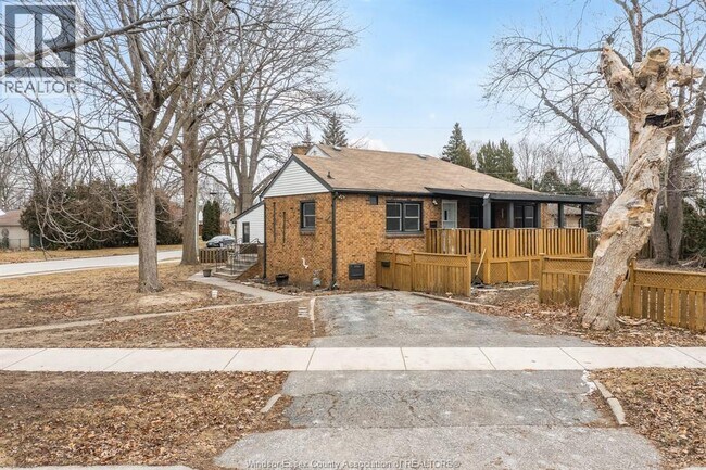 Photo - 1114 Edward Ave