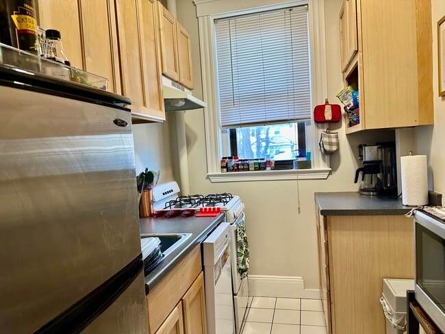 Photo - 2 Ayr Rd Unit 4