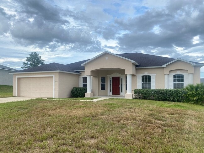 Building Photo - Spacious 4/2 House for Rent. Available NOW!