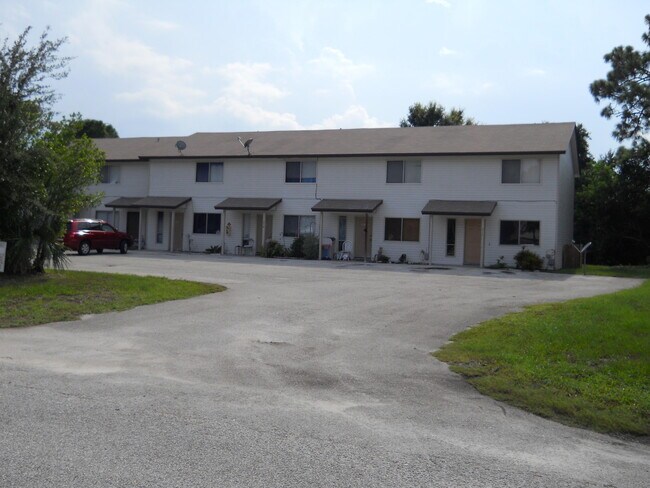 Photo - 3513 Tree Ridge Ln NE