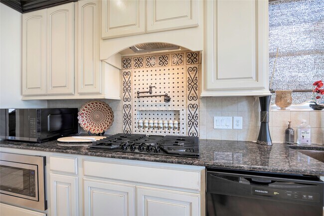 Photo - 25207 Springwood Lake Dr