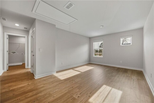 Photo - 786 Ruddy Dr