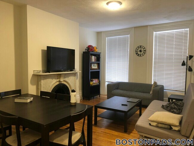 Photo - 62 W Cedar St Unidad 1