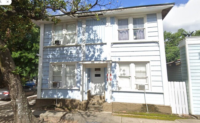 Building Photo - 2010 Taft St Unit 04