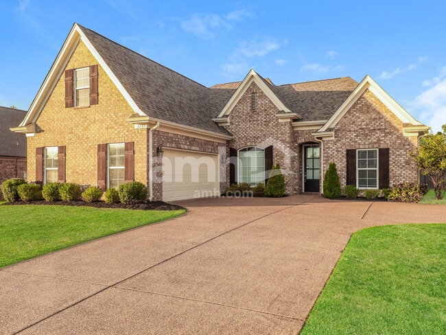 Photo - 3284 Vineyard Dr S