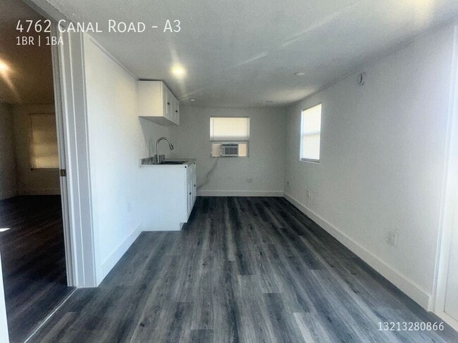 Photo - 4762 Canal Rd Unit A3