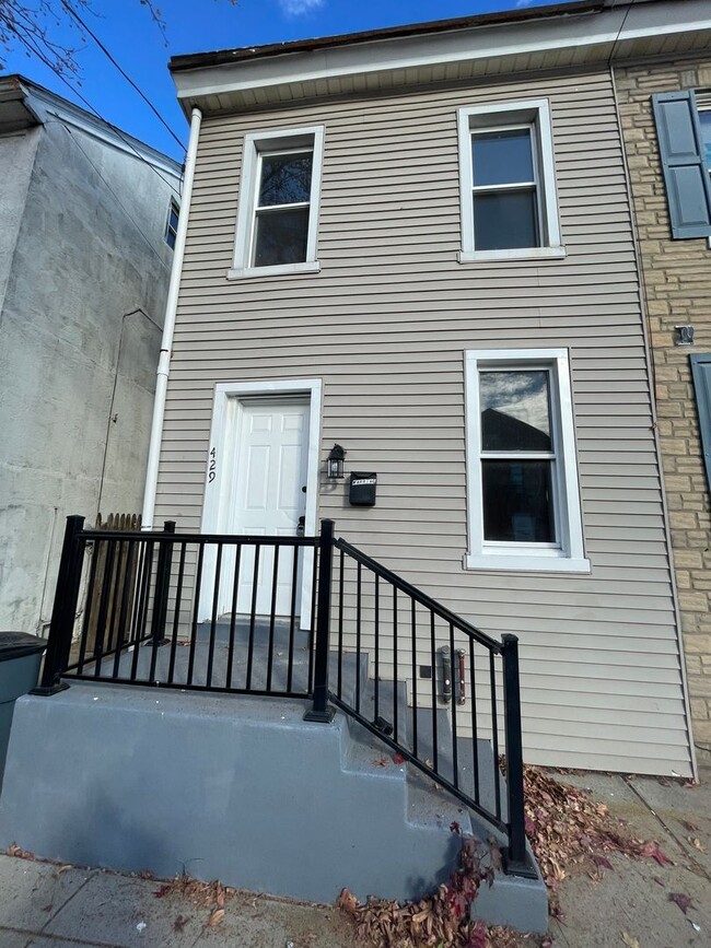 Beautiful 3 Bedroom, 1 Bath in Pottstown - Beautiful 3 Bedroom, 1 Bath in Pottstown House