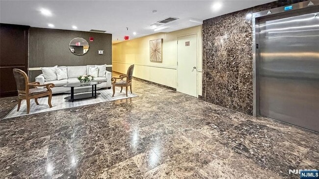 Photo - 326 Prospect Ave Unit 2G