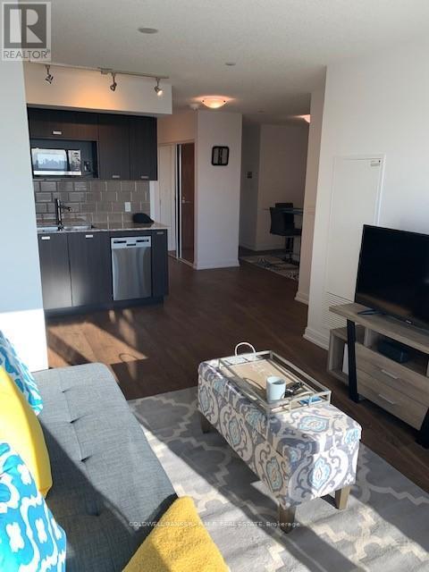 Photo - 275 Village Green Square Unité 2024