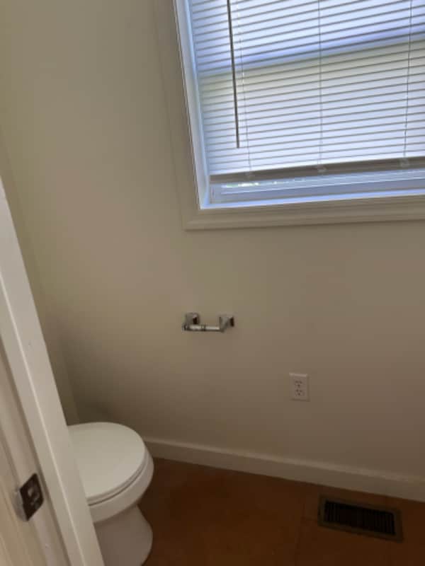 Photo - 315 E 1st St