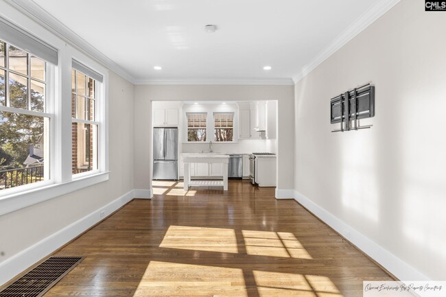 Photo - 1701 Pinewood Dr