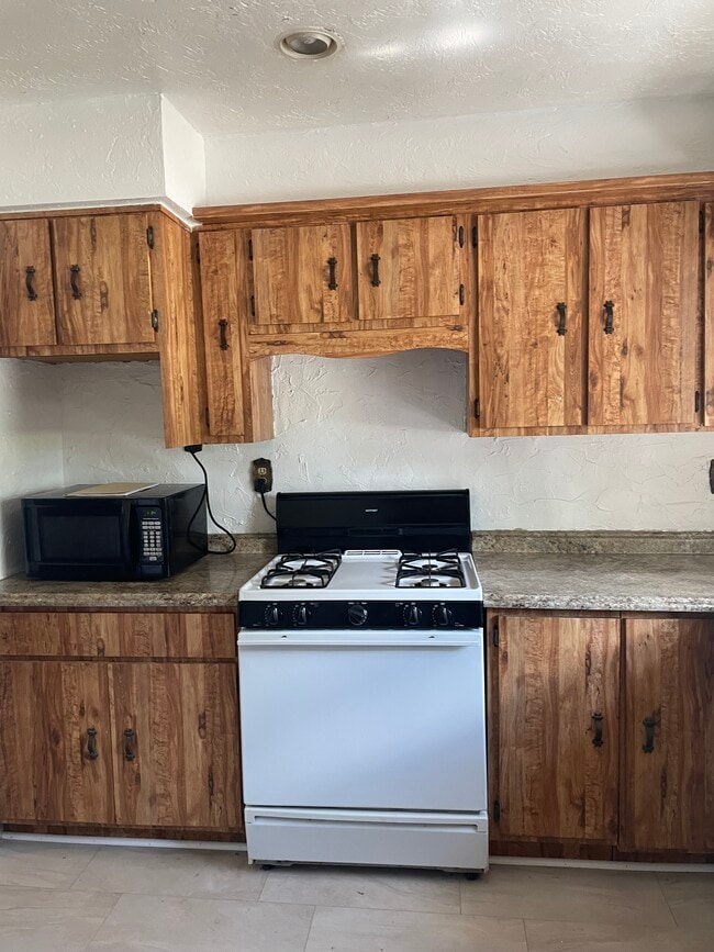 Photo - 35949 Hiawatha Blvd