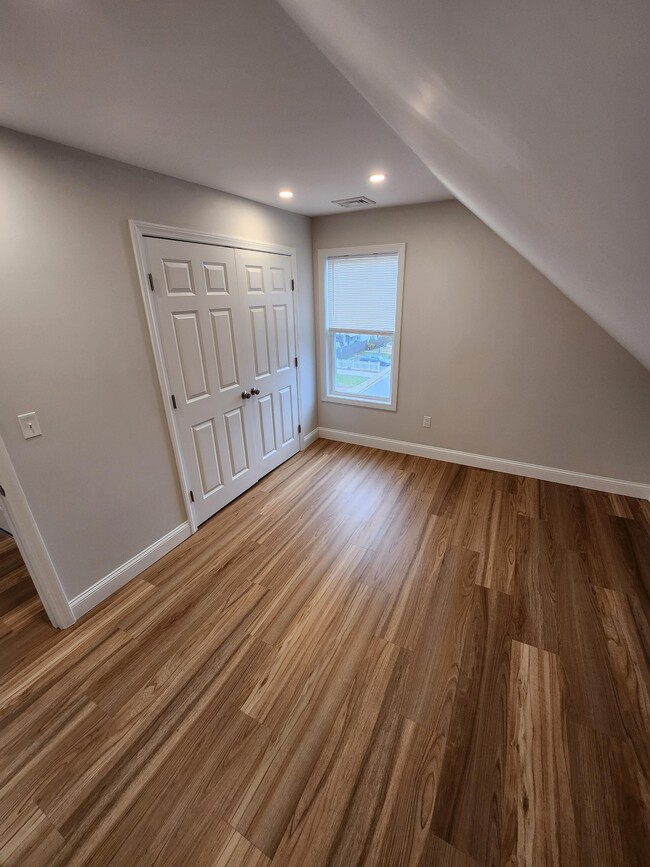 Photo - 48 Riverdale St Unit 3