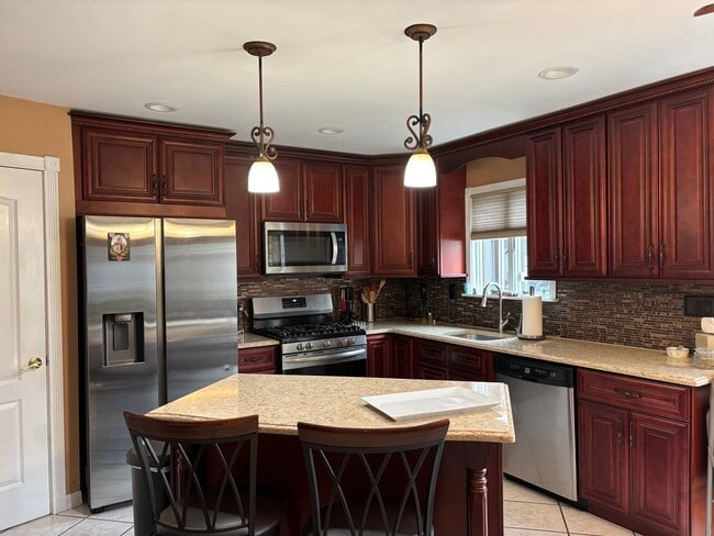 Photo - 16 Eastwood Pl