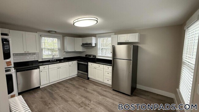 Photo - 227 West St Unit 2