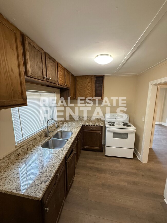 Photo - 504 Pearl St