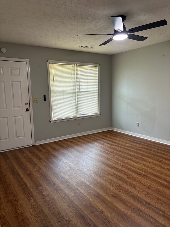 Photo - 407 S Washington Ave