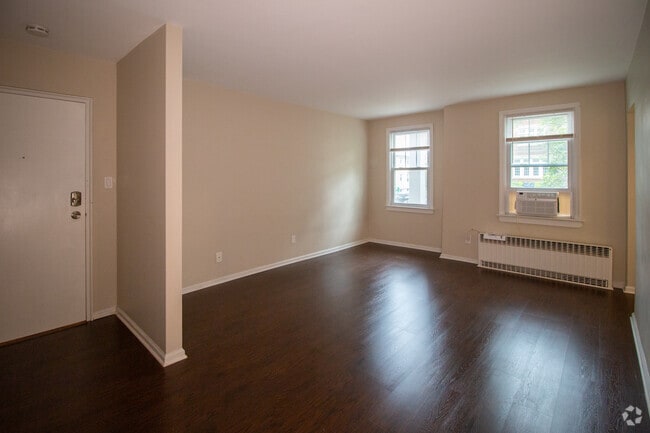 Building Photo - 18 The Cres Unit 1 Rental